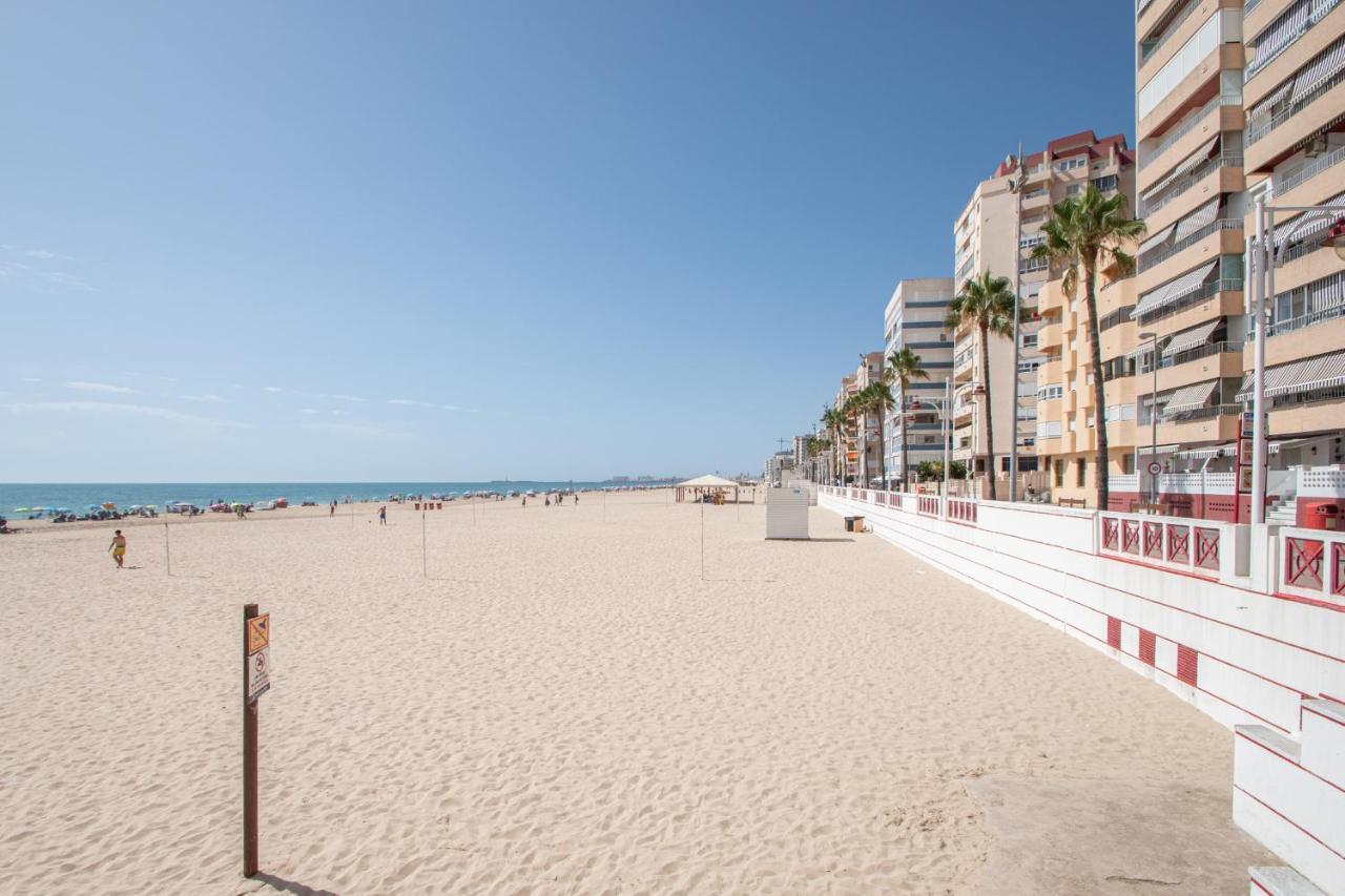 Апартаменты Apartamento El Espejo Del Mar De Кадис Экстерьер фото